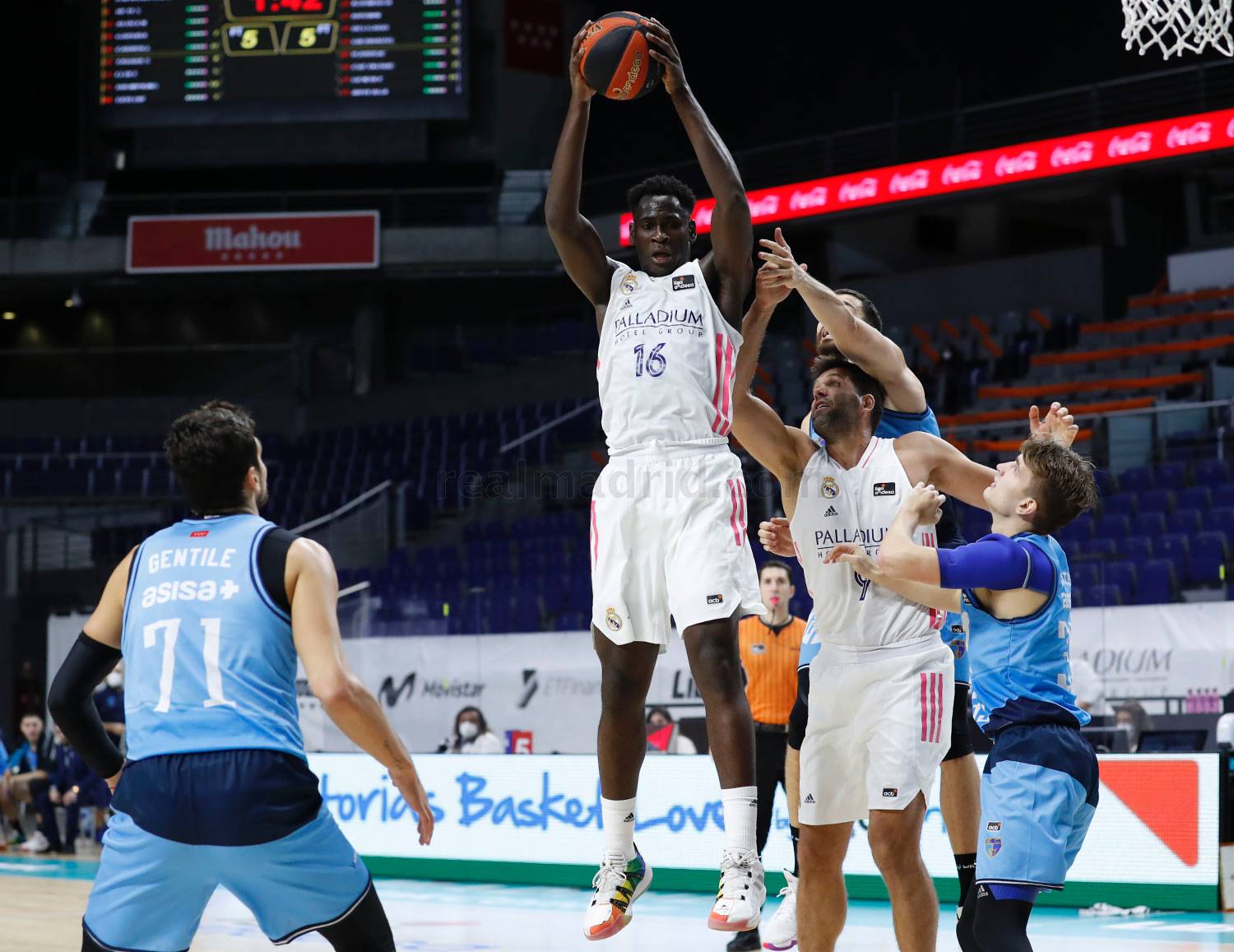 Liga 20-21 Jornada 6ª |Victoria “de calle” en el derby madrileño