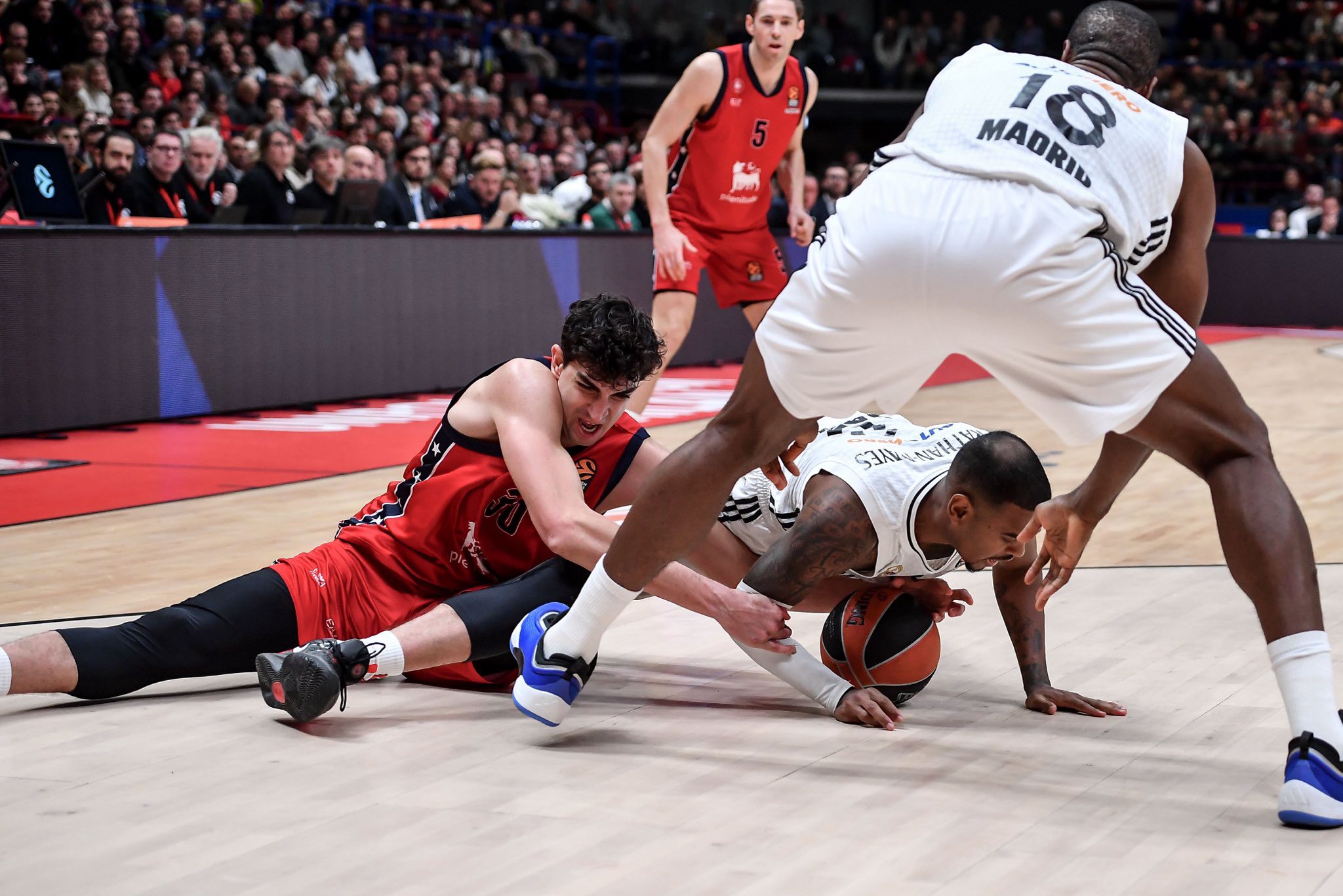 Euroliga 24/25 – Jornada 8 | Mucho frio lejos del Palacio