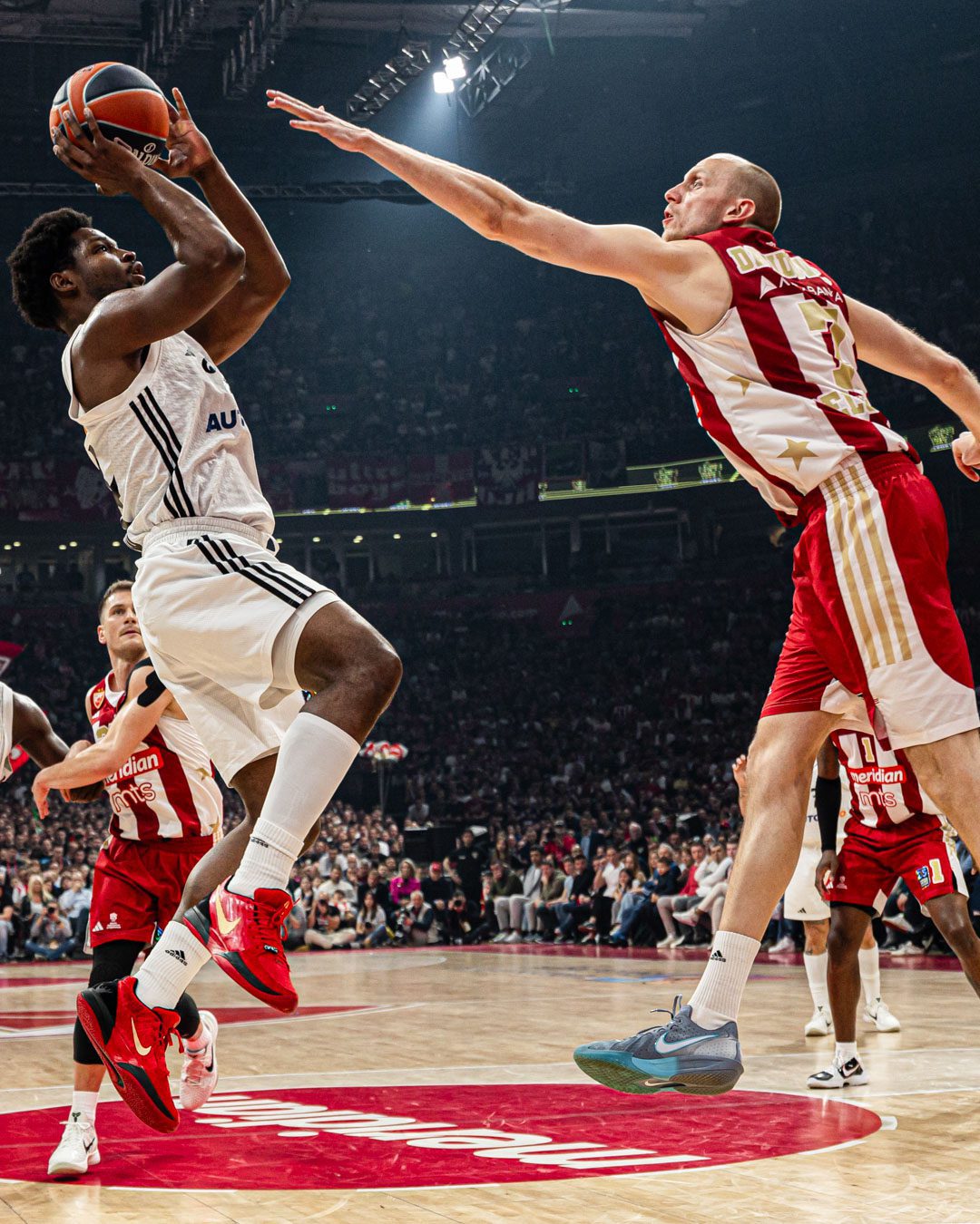 Euroliga 24/25 – Jornada 32| El Madrid vence en un infierno