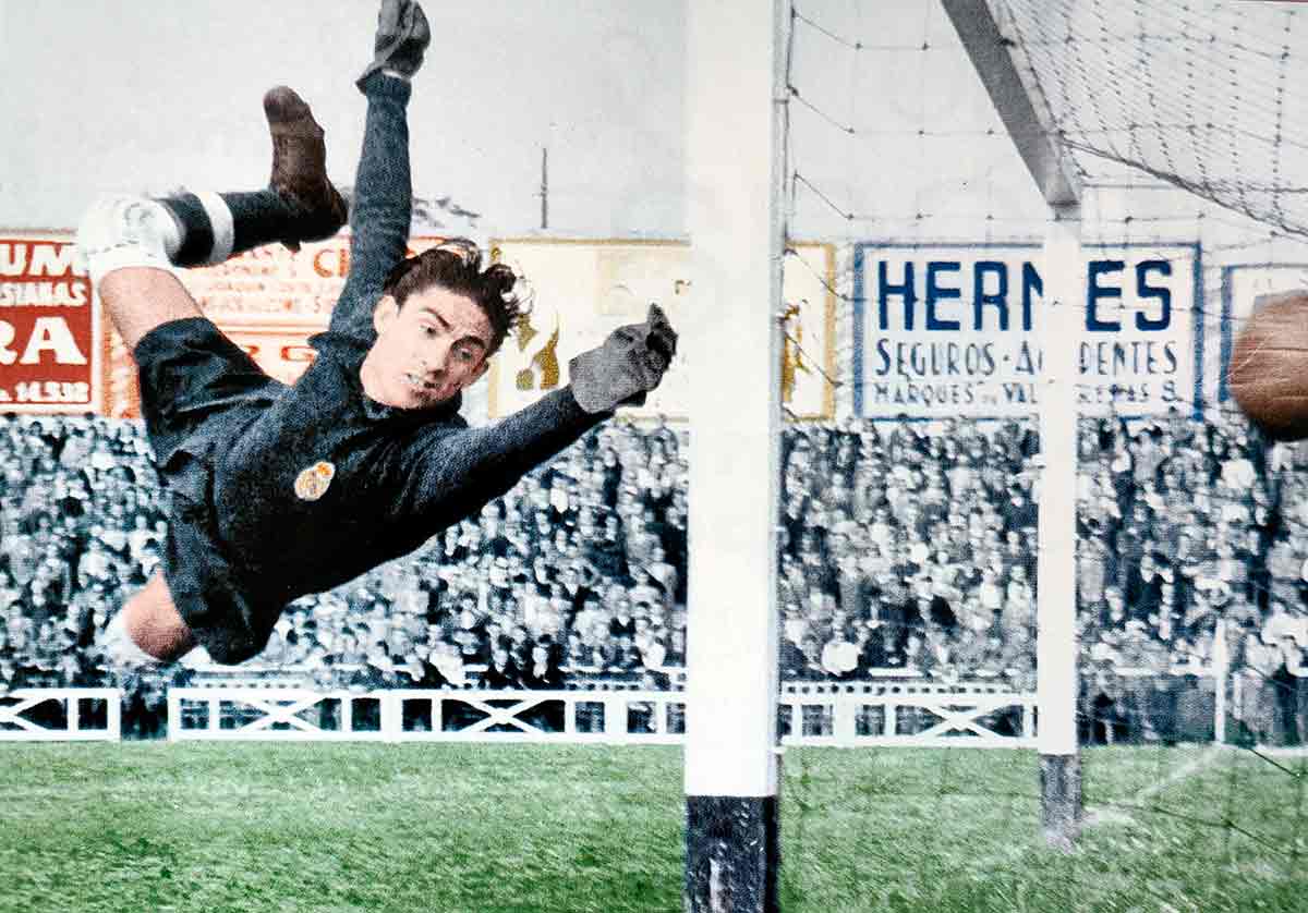 El Club De Los 100 | Bañón