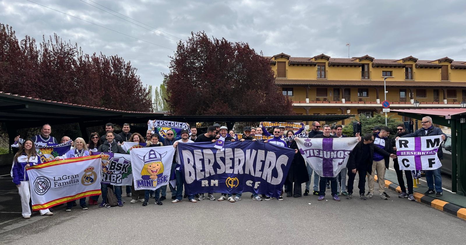 La Gran Familia | Viaje a Burgos con Berserkers