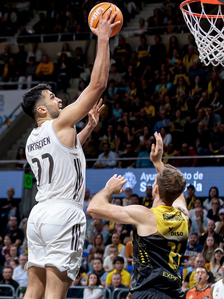 Liga 25/26 - Playoff Cuartos P2 | El Madrid salva un match ball con una exhibición a domicilio